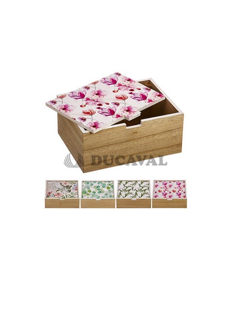 Caja de madera decorada cuadrada