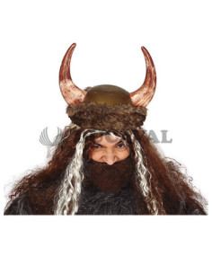 Casco vikingo con piel